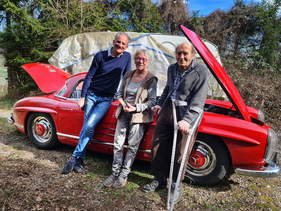 Ralph Grieser, Ehegattin Zollinger und Heinrich Zollinger mitsamt dem 300 SL Ralph Grieser, Ehegattin Zollinger und Heinrich Zollinger mitsamt dem 300 SL