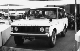Range Rover (1971) - auf einer Automobilausstellung