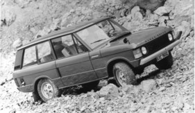 Range Rover (1973) - Geländeeinsatz eines linksgesteuerten Wagens