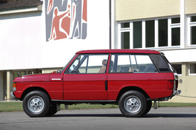 Range Rover (1974) - hohe Bodenfreiheit sichert Geländegängigkeit