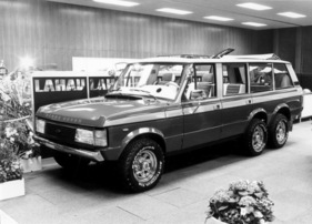Range Rover  (1982) - am Genfer Automobilsalon von 1982 - 6 x 6, nicht neu, aber Super-Luxus