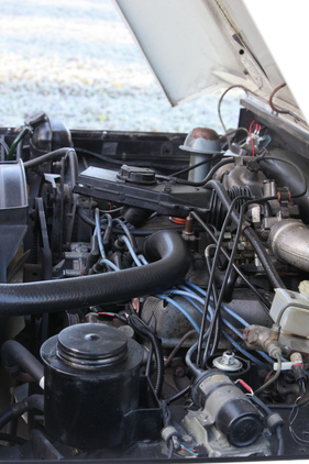 Range Rover 4 Door (1985) - der Leichtmetall-V8-Motor