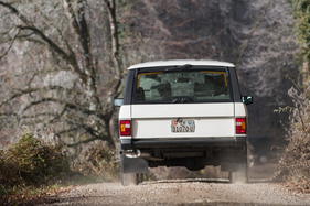 Range Rover 4 Door (1985) - taugt auch für unbefestigte Strassen
