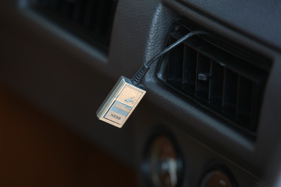 Range Rover 4 Door Monteverdi Design (1982) - Schalter für den Sendersuchlauf