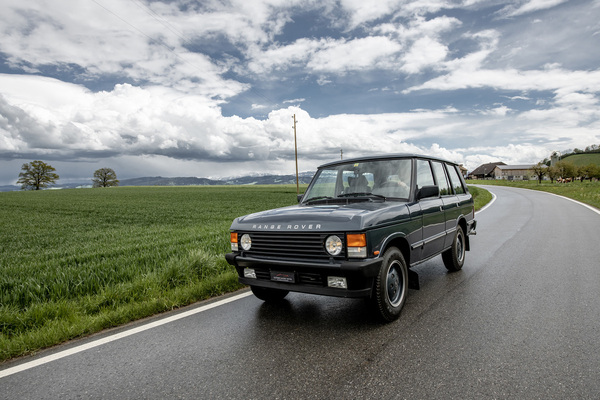 Range Rover Classic Vogue 3.5i (1988) - offered as lot 159 at the Oldtimer Galerie Toffen auction on October 16, 2021