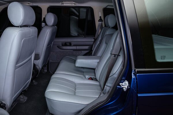 Range Rover P38 (1995) – Back Seat