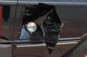 Range Rover SEi Vogue (1990) - einfacher Tankdeckel unter der Klappe