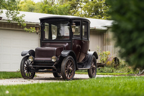 Rauch & Lang Model J Electric Coach (1913) - als Lot 341 an der Bonhams Simeone Museum Philadelphia Versteigerung am 11. Oktober 2020