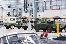 "Reborn"-Arbeiten an Land Rover und Range Rover im neuen Gebäude