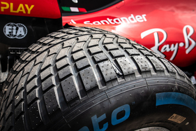 Regenreifen waren am Samstag definitiv vonnöten – Goodwood Festival of Speed 2023