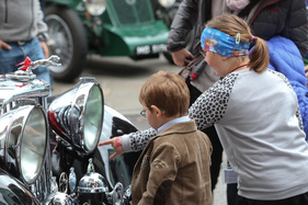 Lively interest in the Jaguar SS - classic car in Obwalden O-iO 2016