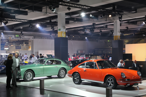 Bild: Reges Interesse an den Klassikern in der eigens dafür eingerichteten Halle 6 - Auto Zürich 2019