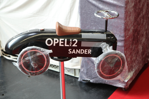 Reifen vorheizen wie in der Formel 1 - eher nicht, hier geht's um Schonung - Retro Classics Bavaria 2019