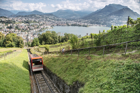 Reisevorschläge im Tessin - Funicolare San Salvatore