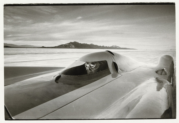 Rekordfahrzeug - gezeigt in der Fotoausstellung “Das Auto - Eine Liebesgeschichte” in der Fabrik der Künste