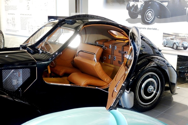 Rekreation des legendären Bugatti T57 Atlantic