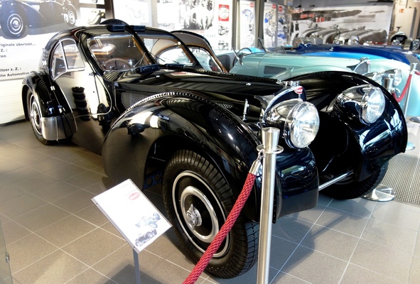Rekreation des legendären Bugatti T57 Atlantic