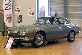 Reliant Scimitar GT SE4a (1967) - mit Ford-Essex-V6 und Kunststoffkarosserie, 591 Autos wurden gebaut - in der Clubshow - Oldtimer- und Teilemarkt Fribourg 2014