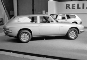 Reliant Scimitar GTE (1970) - der zurzeit einzige hergstellte Sport-Kombi, mit Ford-Zodiac-Motor (3 Liter, V6) - Genfer Autosalon 1970