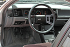 Bild: Renault 11 Turbo (1986) - Übersicht im Cockpit