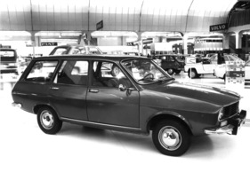 Renault 12 Break - als einziger Renault als Limousine und Kombi gebaut - am Genfer Automobilsalon 1974