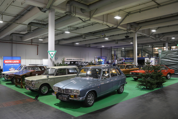 Renault 16 TX (1974) - vom Aussterben bedroht, Teil der Sonderschau "Rote Liste" - Bremen Classic Motorshow 2023