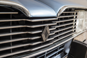 Renault 16 TX (1977) - der Renault-Rhombus auf dem Kühlergrill