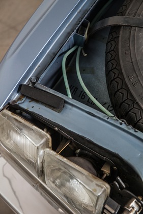 Renault 16 TX (1977) - die Scheinwerfer sind höhenverstellbar - die Schläuche dienen genau dazu (1977)