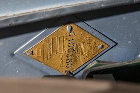 Renault 16 TX (1977) - liegend eingebaute Fahrgestell-Plakette