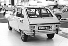 Renault 16 TX - Abrundung der Baureihe nach oben, mit Doppelscheinwerfern, Sportfelgen und Dachspoiler - am Genfer Automobilsalon 1974