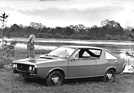 Renault 17 TL (1971) - am Strand mit Begleitung