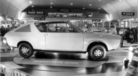 Renault 17 TL am Genfer Automobilsalon 1972 - Seitenansicht des Renault-Coupés R17