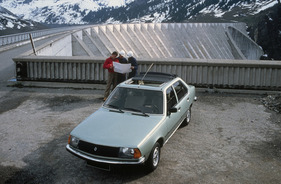 Renault 18 (1981) - Mit Faltdach wurde der R18 zum luftigen Vergnügen