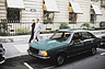 Renault 18 (1981) - Mit knapp 4.40 Meter Länge passt der R18 gut auf einen normalen Parkplatz (© Renault, 1981) Renault 18 (1981) - Mit knapp 4.40 Meter Länge passt der R18 gut auf einen normalen Parkplatz (© Renault, 1981)
