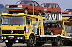 Renault 18 (1981) - Renault verwendete selbstverständlich Lastwagen aus eigener Produktion