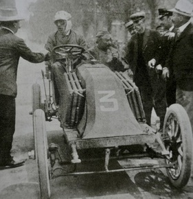 Renault (1903) – Seitenkühler im Doppelpack