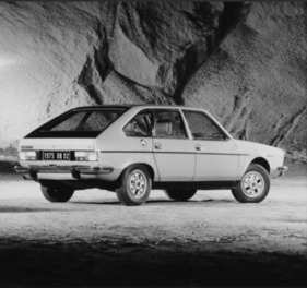 Renault 30 TS (1975) – zu dieser Zeit sind Oberklassen-Kombilimousinen die Ausnahme