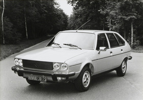 Renault 30 TS (1980) – im Dreiviertelprofil