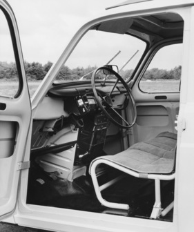 Renault 4 (1961) – Fahrerplatz in der Normalvariante