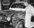 Bild: Renault 4 (1967) - vom Künstler Arman für einen guten Zweck mit R4-Silhouetten gestaltet