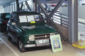 Renault 4 (1969) - 93'000, Originalzustand, im Film "Der Junge muss an die frische Luft" (Hape Kerkeling) eingesetzt - Bremen Classic Motorshow 2019