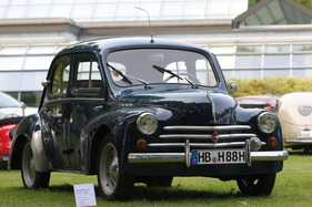 Renault 4 CV (1960) - Kleinstfahrzeuge anlässlich des Concorso d'Eleganza Villa d'Este 2012 in der Villa d'Erba