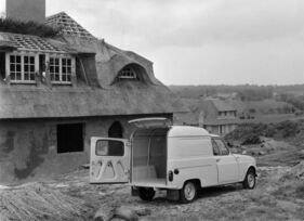 Renault 4 Fourgonnette (1964) - im Einsatz als Kastenwagen