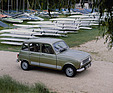 Renault 4 GTL (1982) - mit der grauen Kunststoffkühlerverkleidung und Flankenschutz