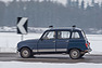 Renault 4 GTL (1985) - der Radstand ist rechts 245, links 240 cm (© Daniel Reinhard, 2016) Renault 4 GTL (1985) - der Radstand ist rechts 245, links 240 cm (© Daniel Reinhard, 2016)
