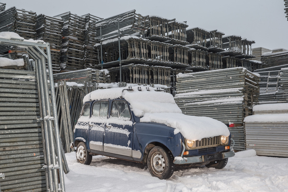 Renault 4 GTL (1985) - unter Schnee und Eis