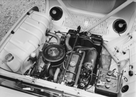 Renault 4 L (1962) - Blick in den Motorraum