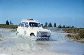 Renault 4 L (1962) - gut unterwegs auch abseits befestigter Strassen