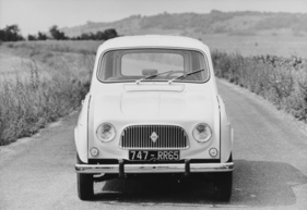 Renault 4 L (1965) – Frontansicht Renault 4 L (1965) – Frontansicht