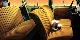 Renault 4 L (1971) – Interieur mit Einzelsitzen vorne